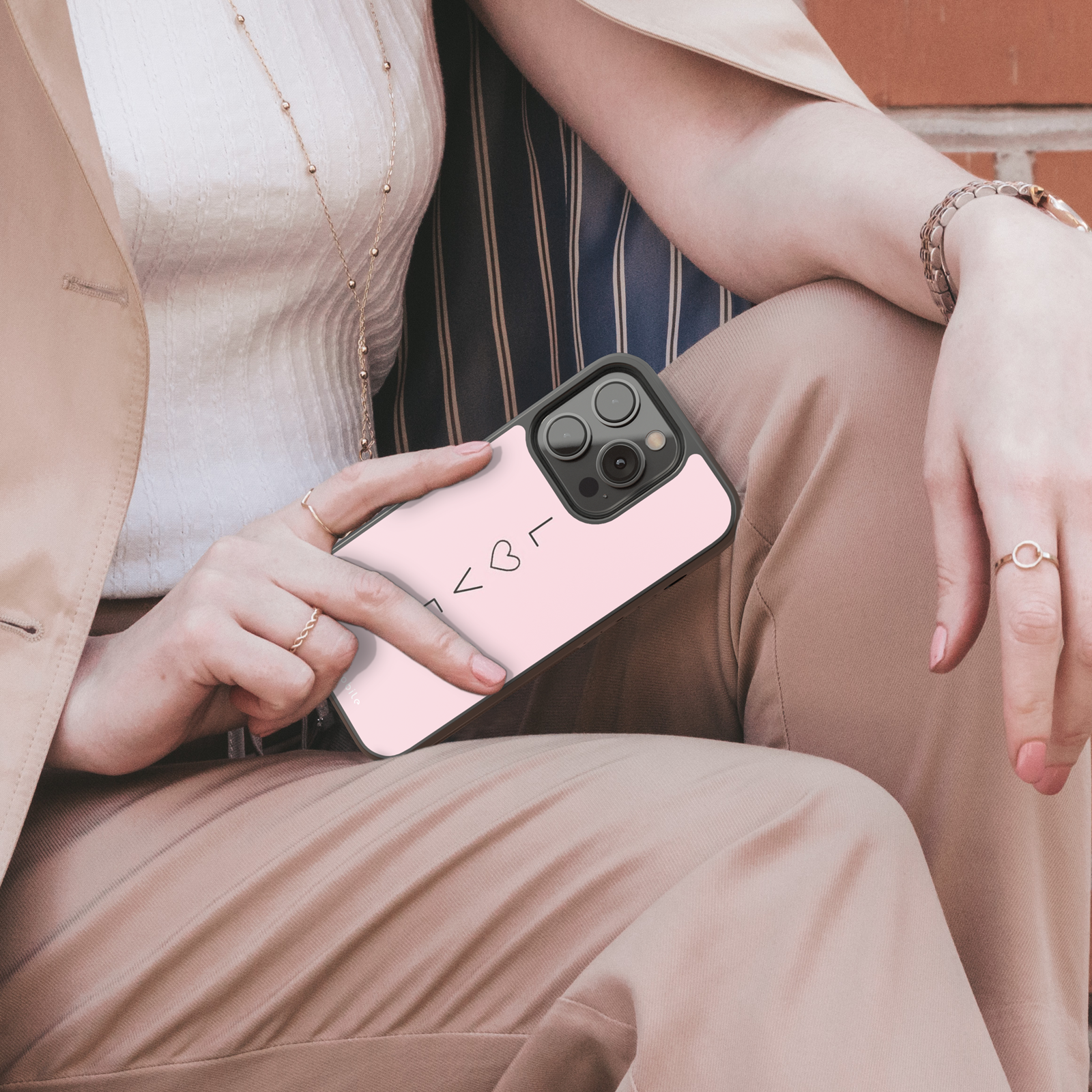 Husa Love Pink Apple iPhone Impact Ultra