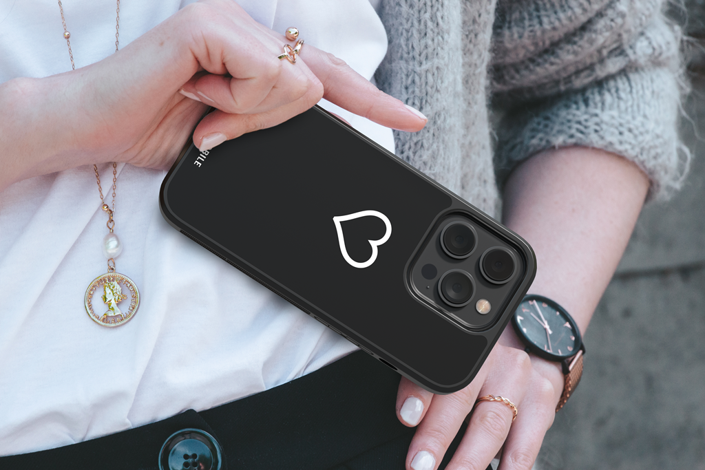 Husa Love Apple iPhone Impact Ultra