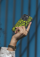 Husa Lava Green Apple iPhone Impact Ultra