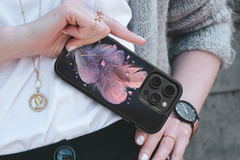 Husa Featherly Apple iPhone Impact Ultra