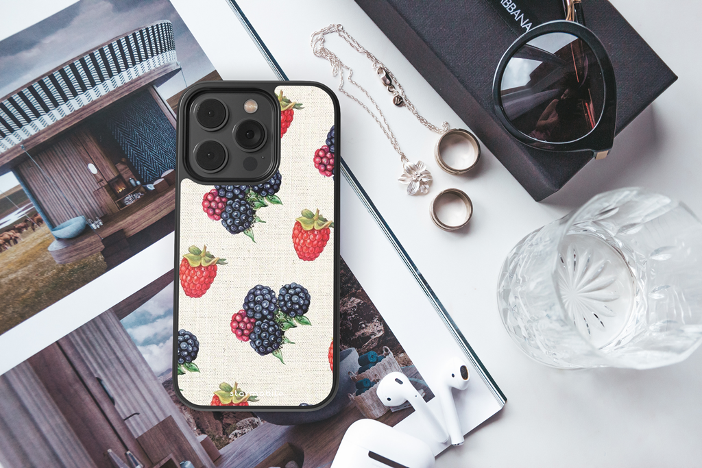 Husa Berries Apple iPhone Impact Ultra