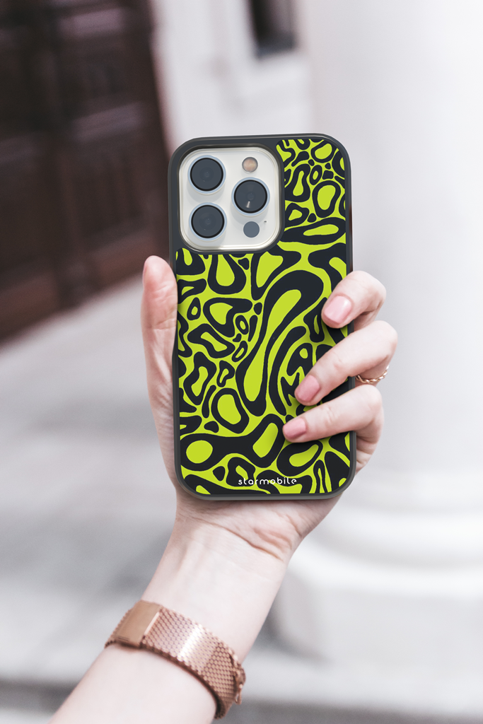 Husa Lava Green Apple iPhone Impact Ultra